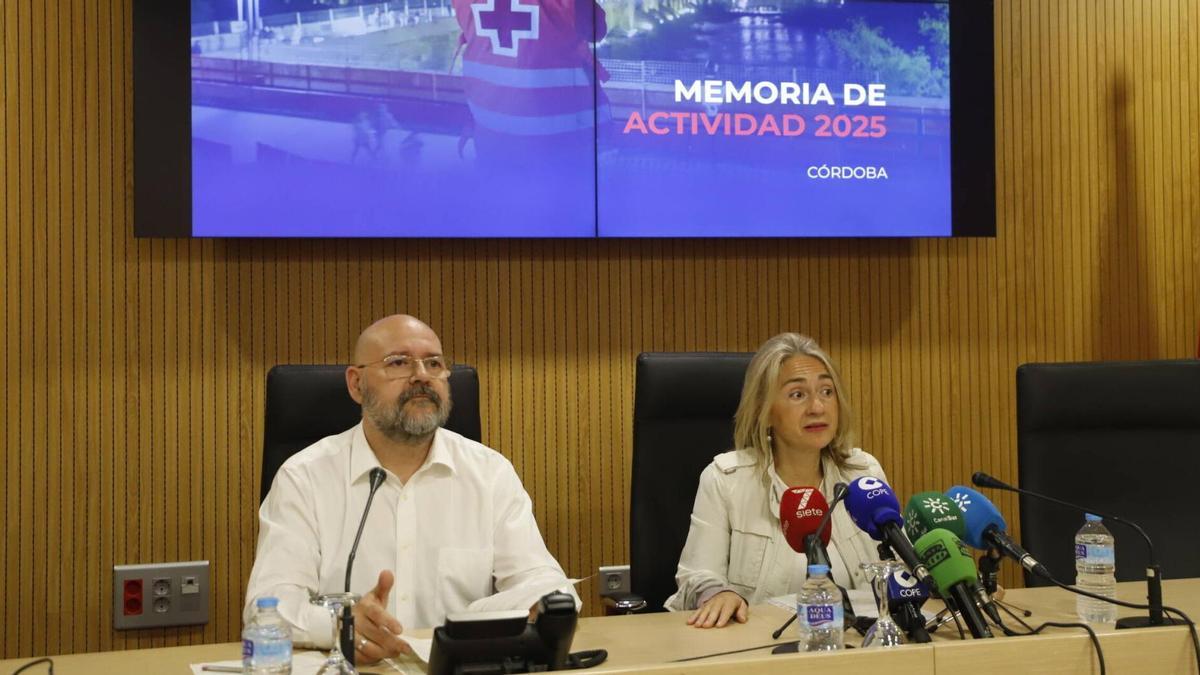 Germán Ayala y Cándida Ruiz, este miércoles en la presentación de la memoria de Cruz Roja.