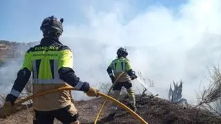 Extinguido un incendio de matorral en la Ronda Este de Cehegín