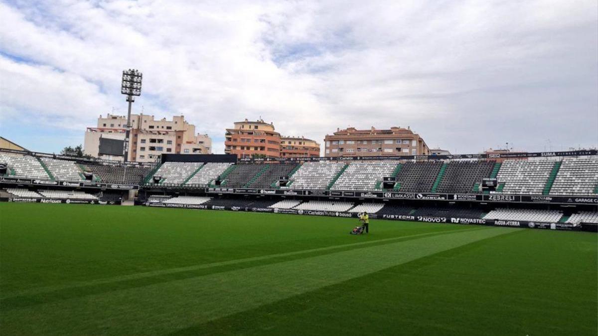 Castalia, de estadio de fútbol a escenario de teatro provisional