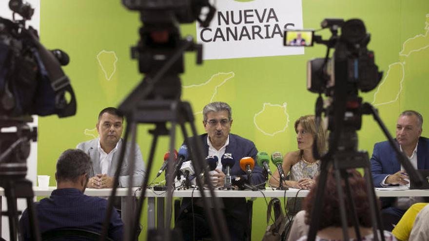 Román Rodríguez, ayer, en la sede de Nueva Canarias.
