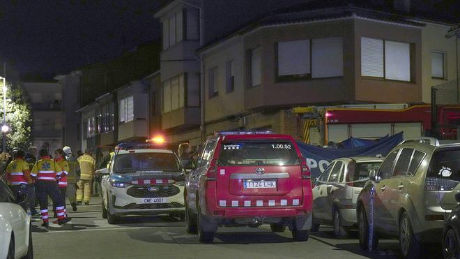 Mueren cinco jóvenes en el incendio de un trastero en Manlleu