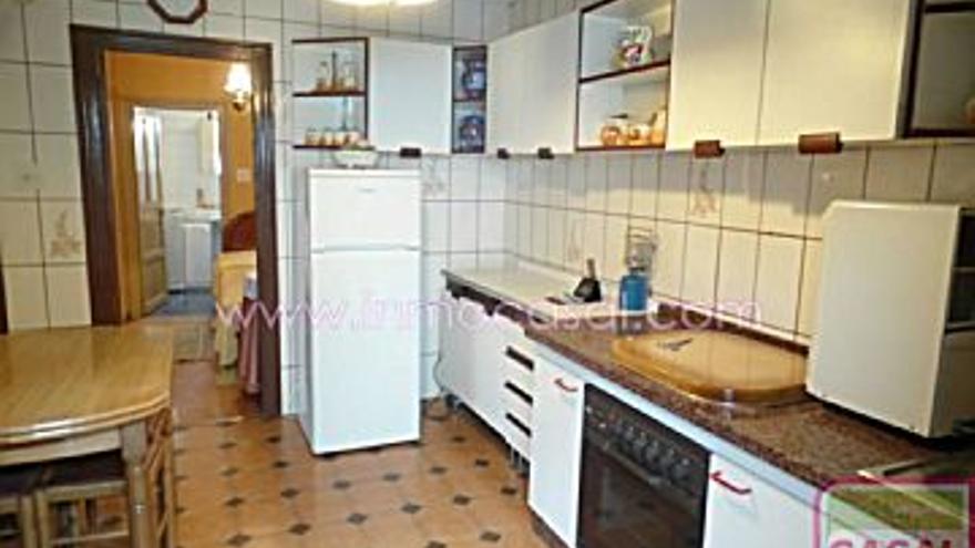 23.000 € Venta de casa en Otras zonas de Mieres (Mieres), 2 habitaciones, 1 baño...