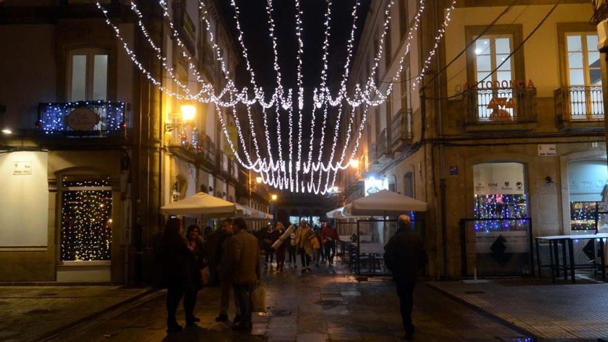 Alertan sobre los problemas ambientales que causa el derroche en luces de Navidad