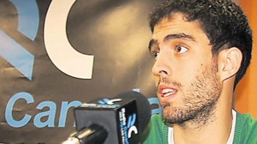 Javier Beirán durante la entrevista que ofreció en &#039;Diario Deportivo&#039; de Radio Canarias.