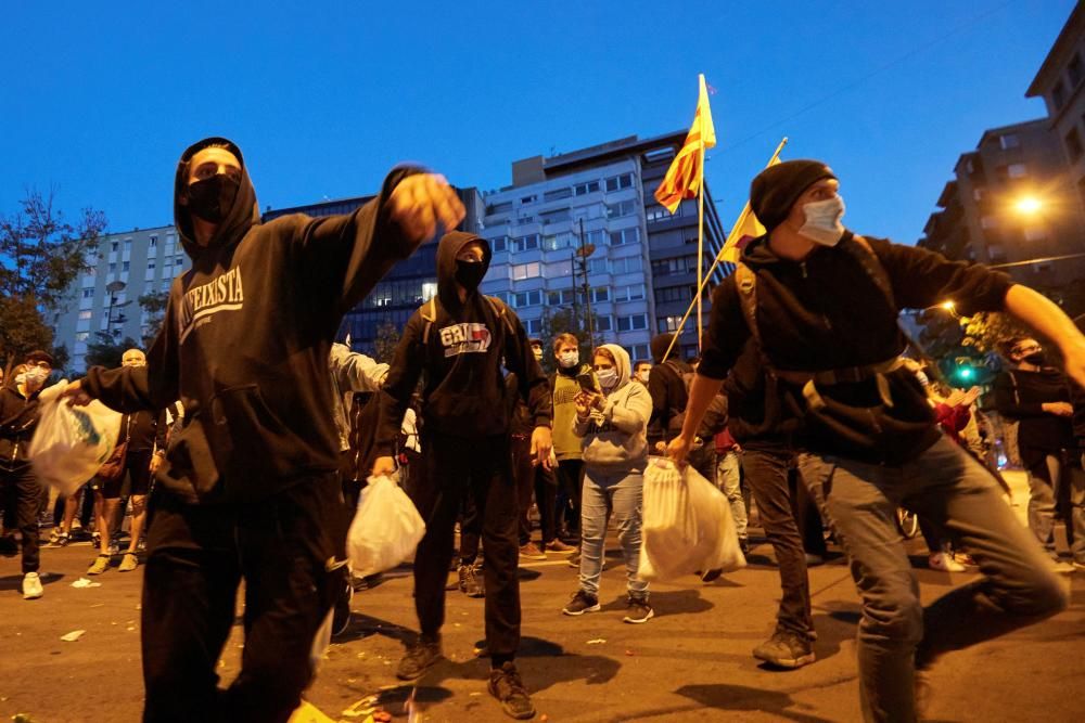 Protestes per la inhabilitació de Torra a les comarques gironines