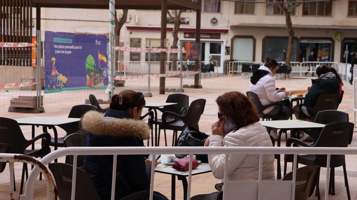 Terrazas en la plaza España de Onda