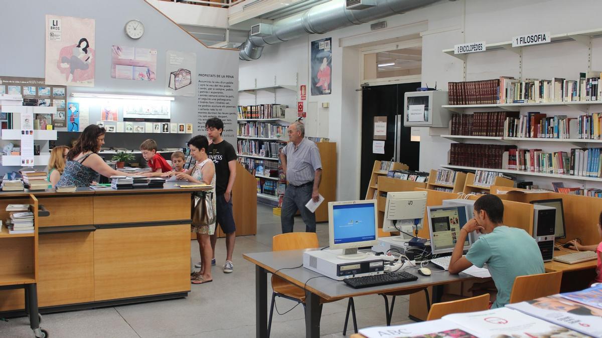 Sala de la biblioteca de Burriana