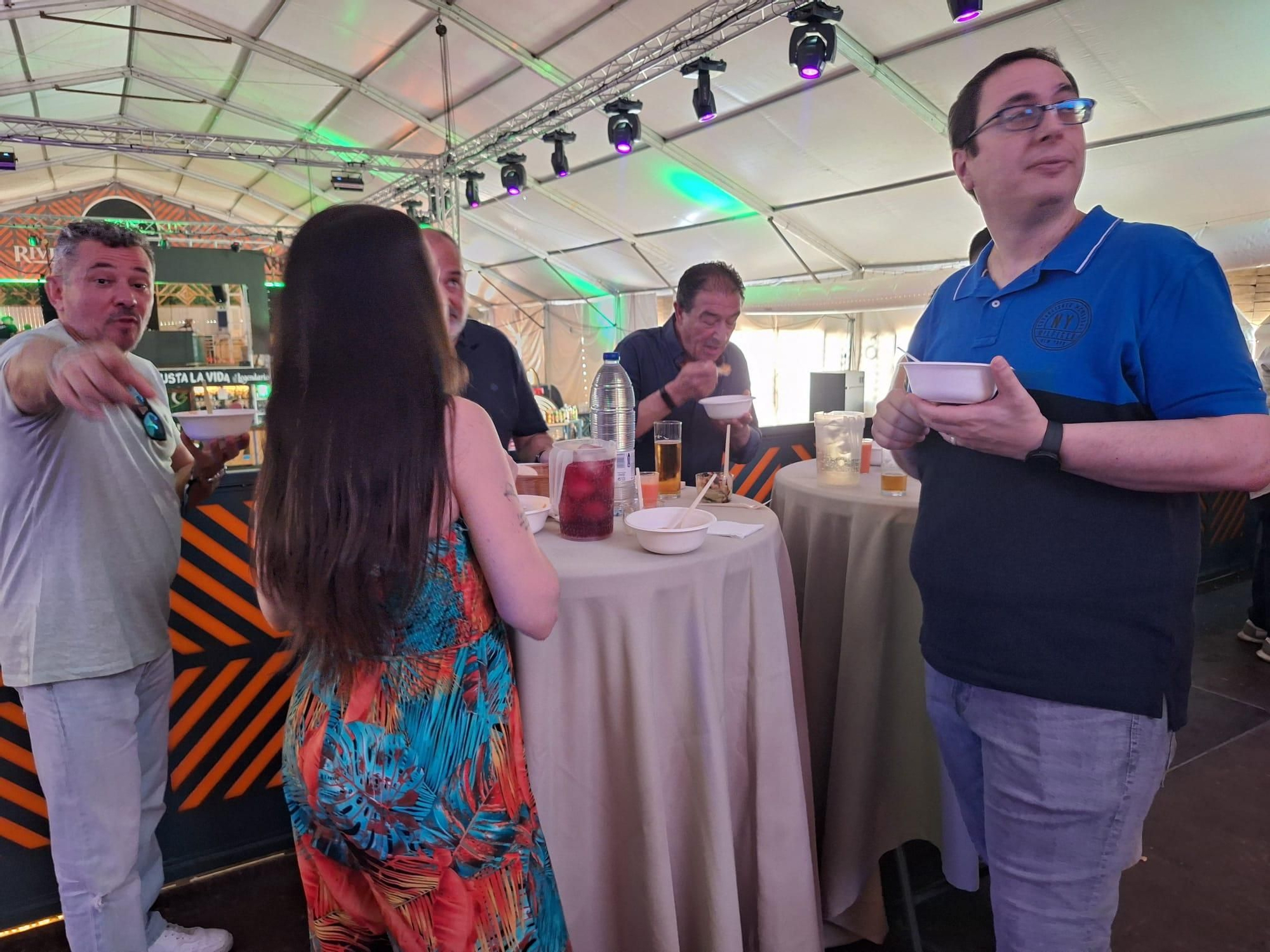 Búscate en las comidas de grupos en el ferial de Cáceres este jueves