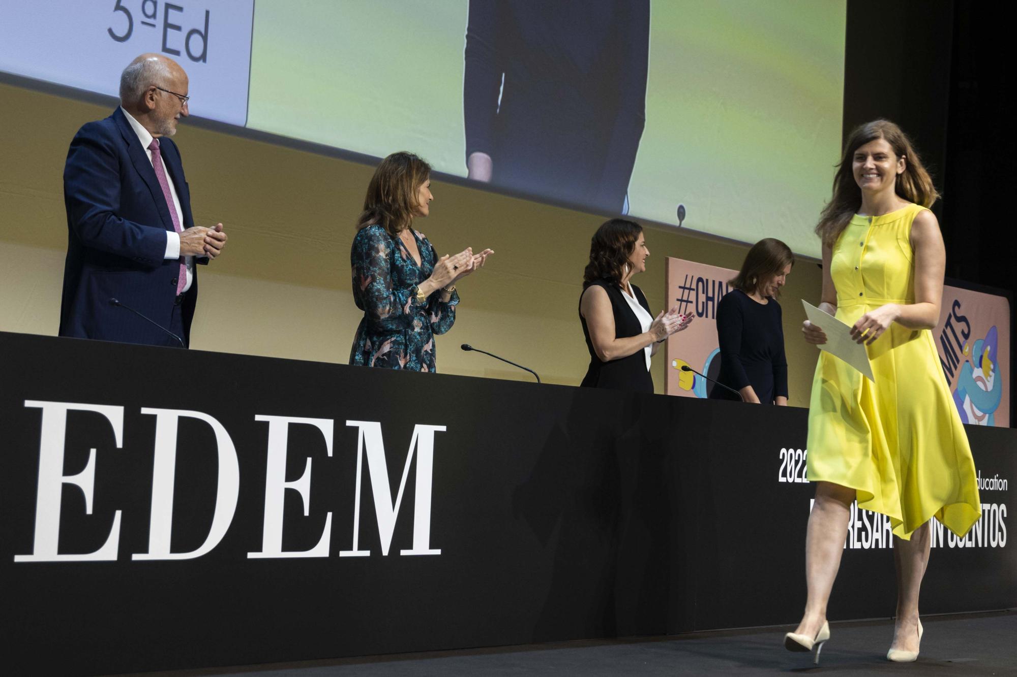 Graduación alumnos EDEM Escuela de Empresarios 2022 en València