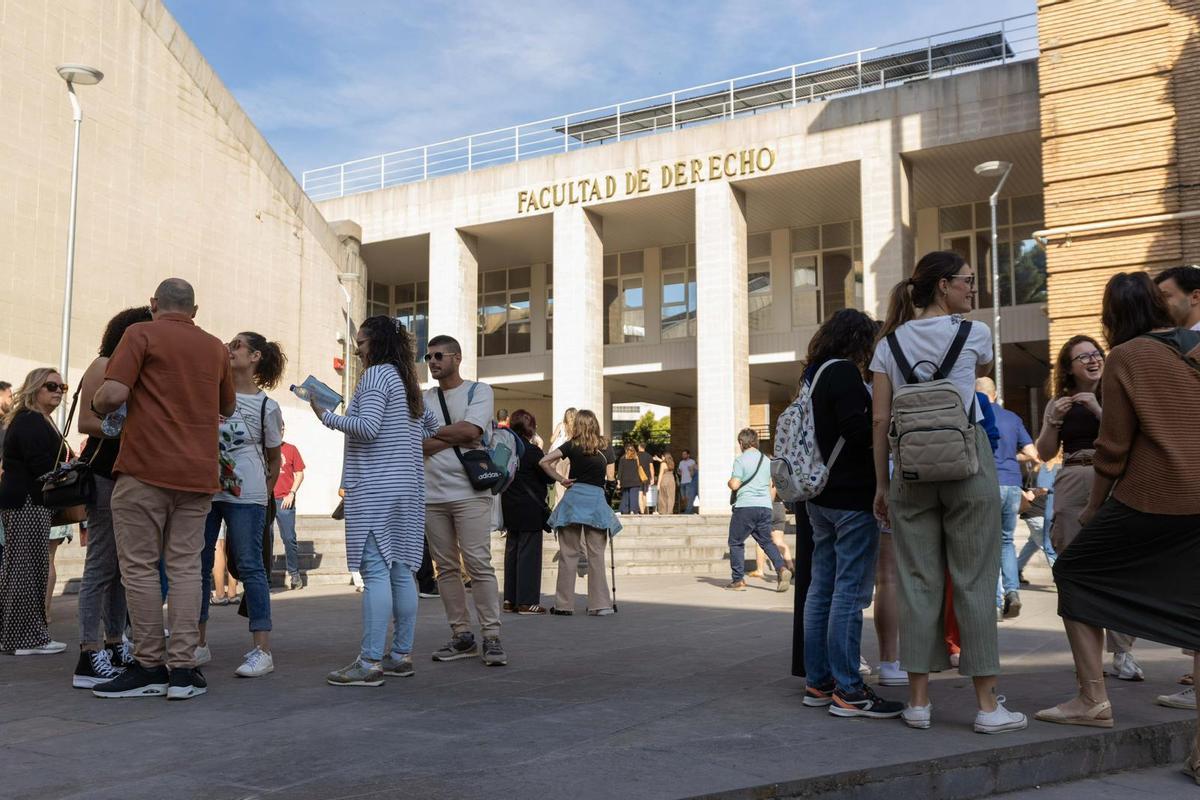En imágenes I Zaragoza acoge la oposición a la Administración General del Estado En imágenes I Zaragoza acoge la oposición a la Administración General del Estado