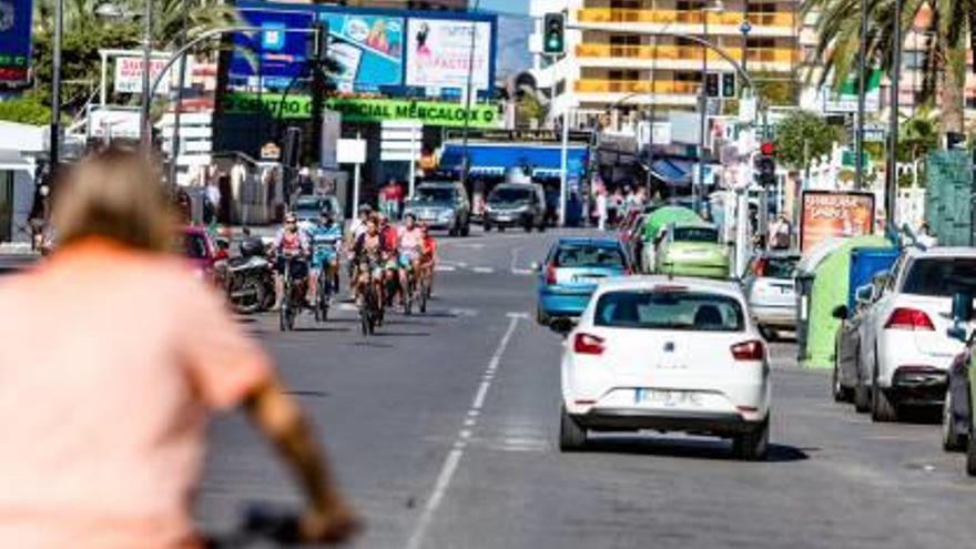 La avenida de Ametlla de Mar de Benidorm.