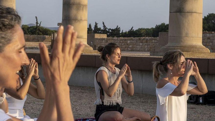 El festival Emporiom creix: més dies de ioga, més benestar, a l&#039;Escala