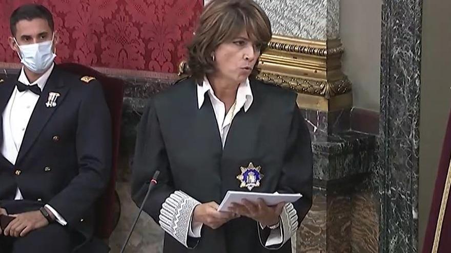 Dolores Delgado durante su discurso.