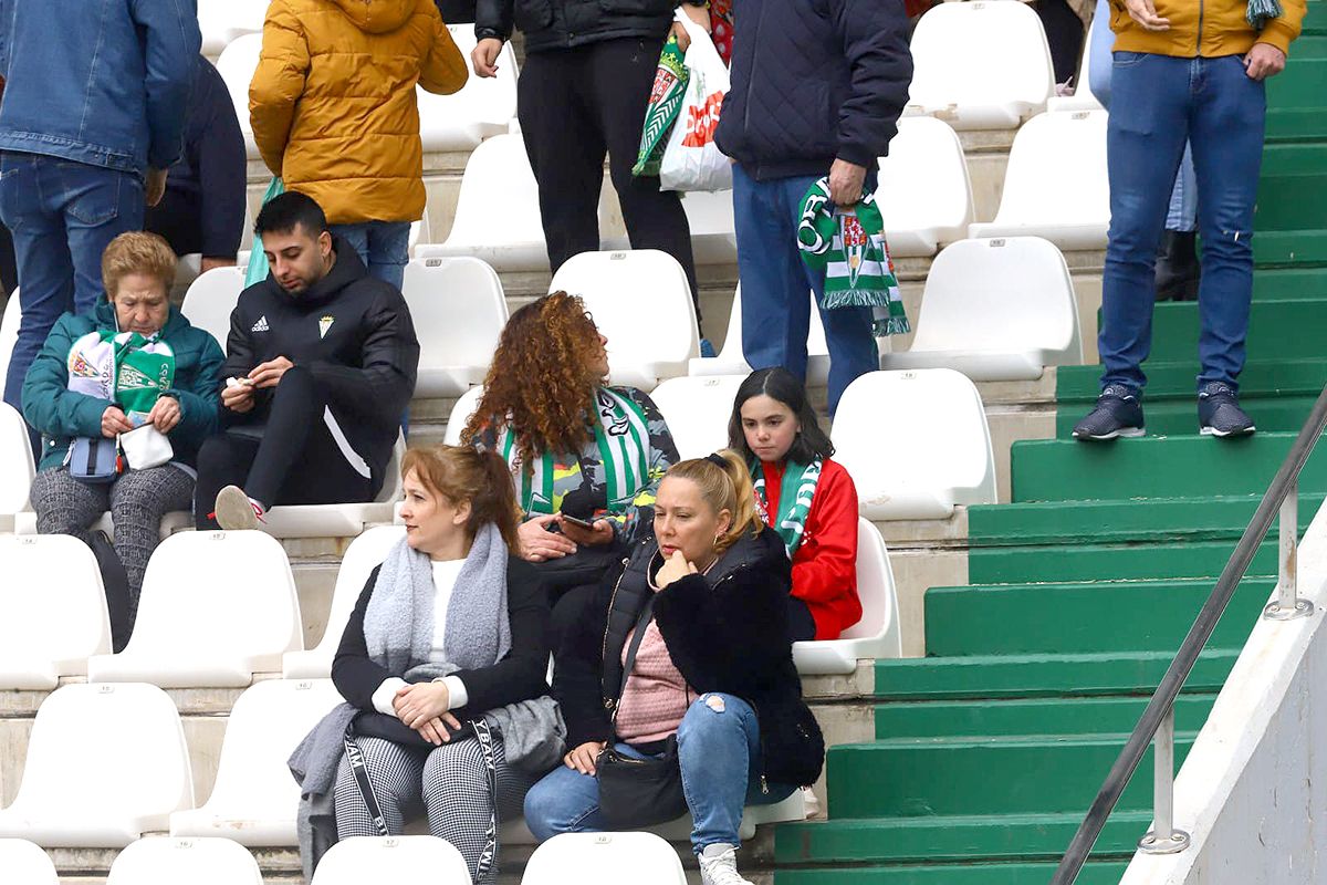 Las imágenes de la afición del Córdoba CF - Cultural Leonesa