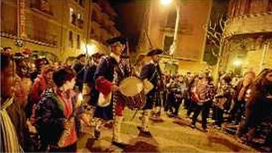 Un moment de la marxa d&#039;atxes pels carrers d&#039;Arbúcies.