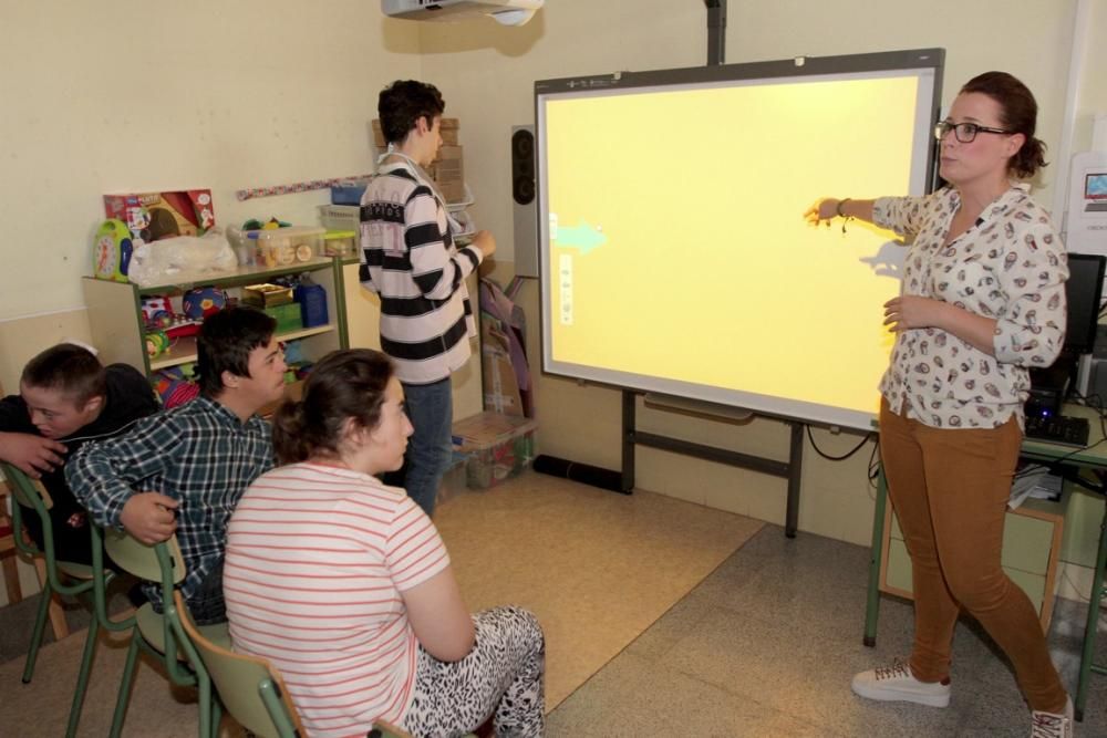 Aniversario del colegio Primitiva López