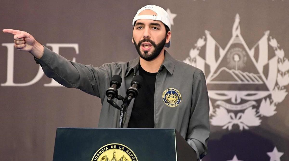 La comunidad internacional enciende las alarmas por destituciones en El Salvador. En la foto, el presidente del país, Nayib Bukele.