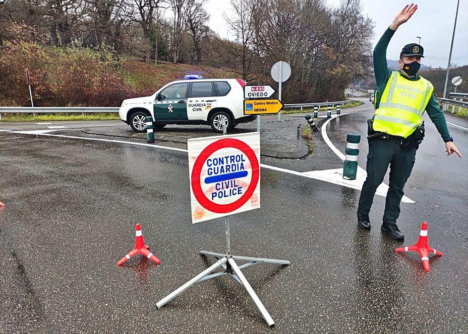 Un control de la Guardia Civil