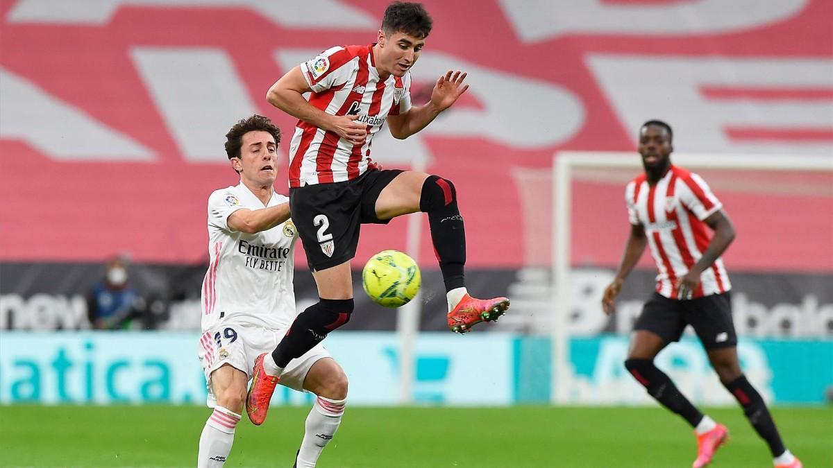 Odriozola (detrás) luchando con Morcillo