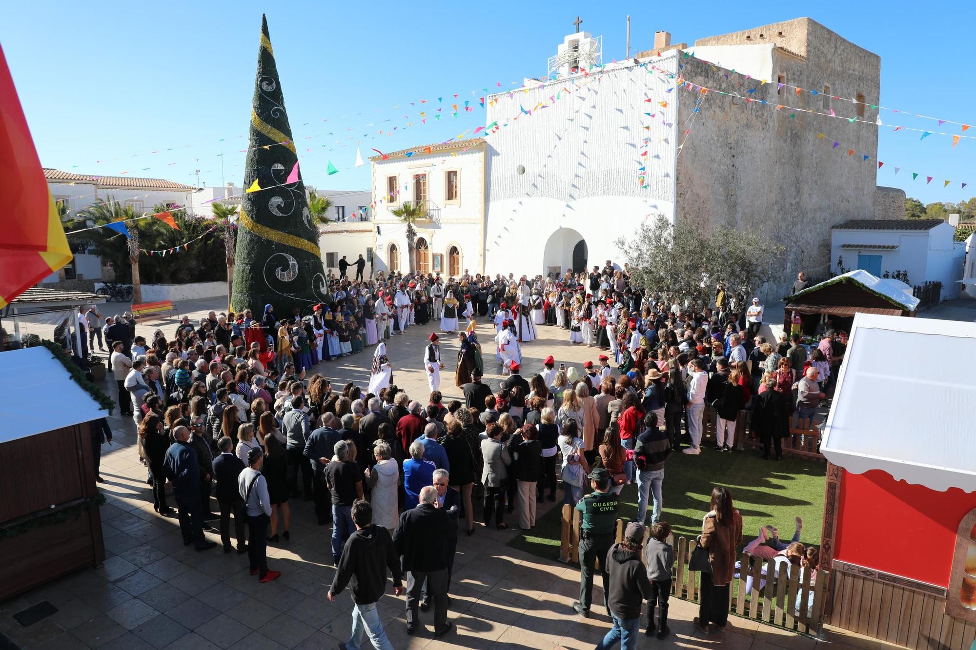 Todas las imágenes del día grande de las fiestas de Sant Francesc en Formentera