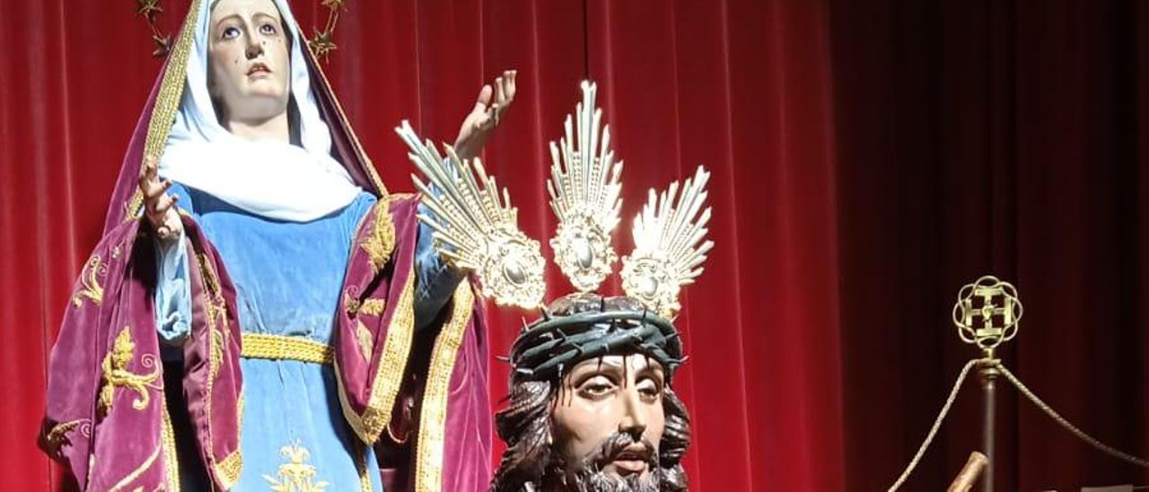 Las imágenes en el altar de San Antonio de Padua