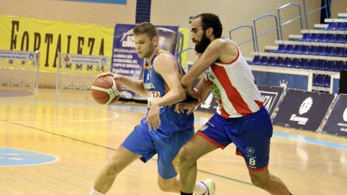 Un momento del partido del CB Marbella y el Algeciras.