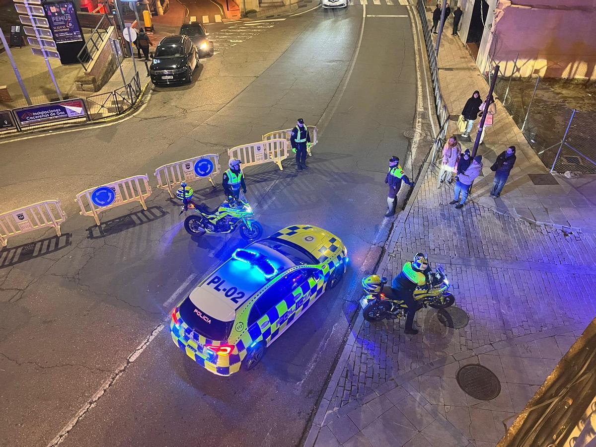 Detenido por la Policía Local por quebrantar la orden de alejamiento de su pareja.