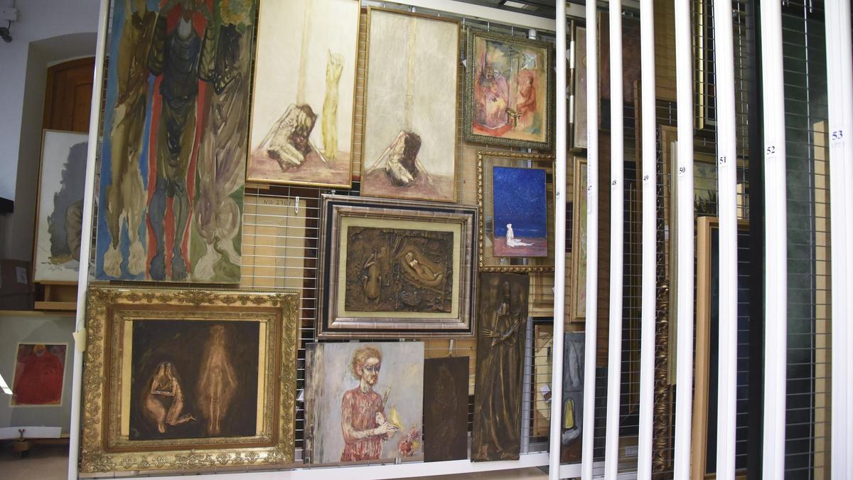 Les reserves del Museu d’Art Modern de Tarragona conserven una bona col·lecció de pintura de Saumells