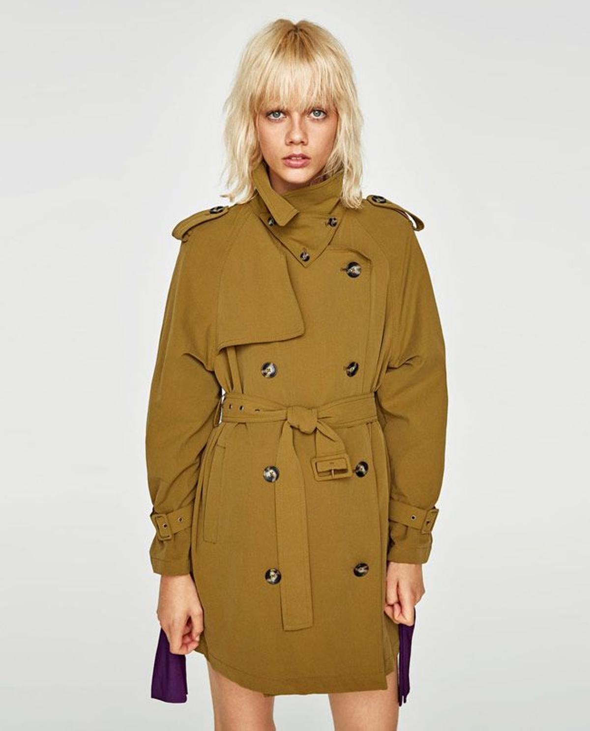 Últimas rebajas: trench de Zara