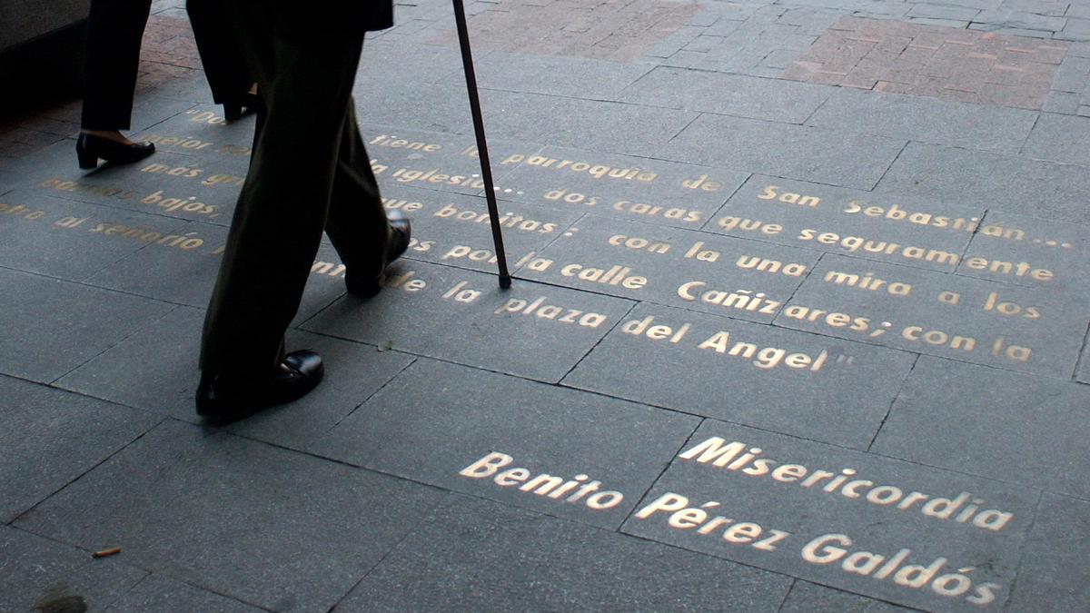 Una inscripción en la calle, en el Barrio de las Letras de Madrid