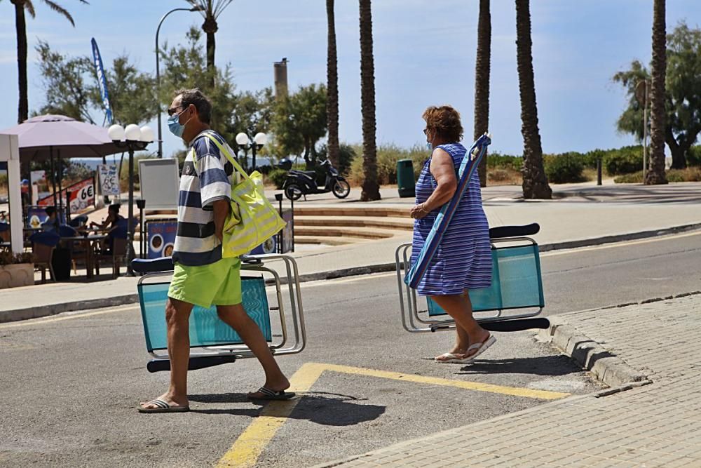 Seit Montag (13.7.) gilt auf den Balearen eine verschärfte Maskenpflicht. Pool, Strand und Strandpromenade sind ausgenommen. Auch Raucher können aufatmen