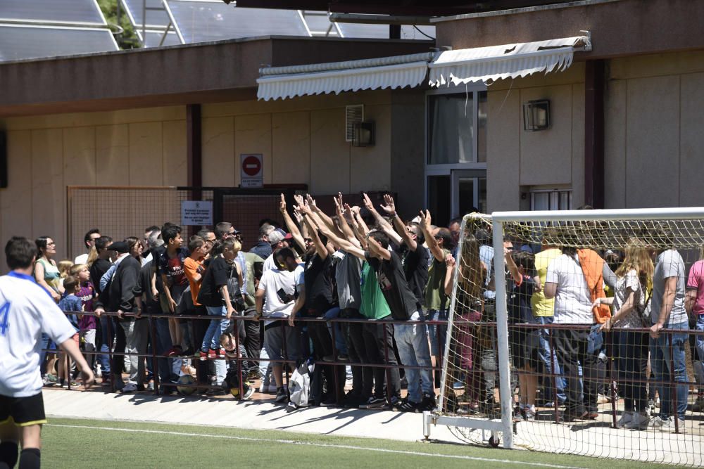 El Navarcles punxa i el Castellnou puja a tercera