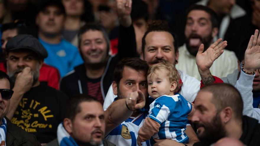 La grada de Riazor en el duelo ante el Algeciras. |  // CASTELEIRO // ROLLER AGENCIA