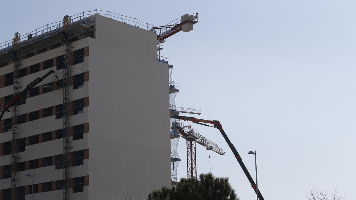 Viviendas en construcción en Canarias