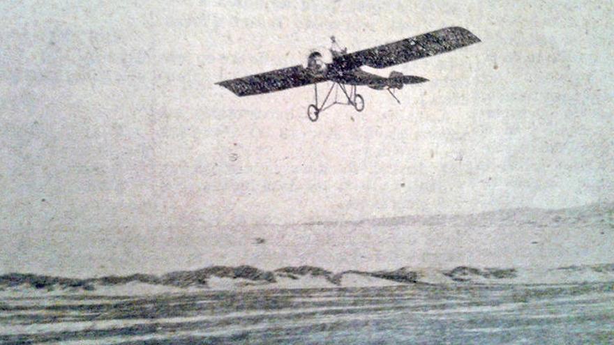 Pilot Salvador Hedilla erreicht die Insel im Juli 1916.