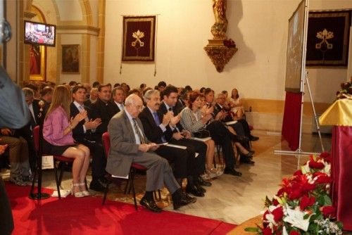 Nuevos Doctores Honoris Causa por la UCAM, René Verdonk y Juan Carlos Izpisua