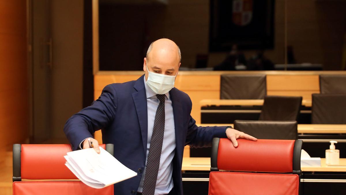 El portavoz de Ciudadanos, David Castaño, durante la Junta de Portavoces de las Cortes en febrero.