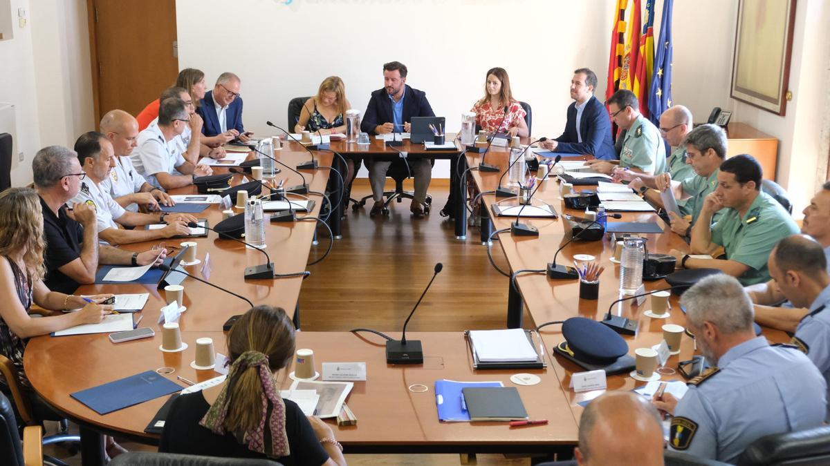Junta local de seguridad en julio de 2023 para establecer el protocolo de las fiestas de agosto