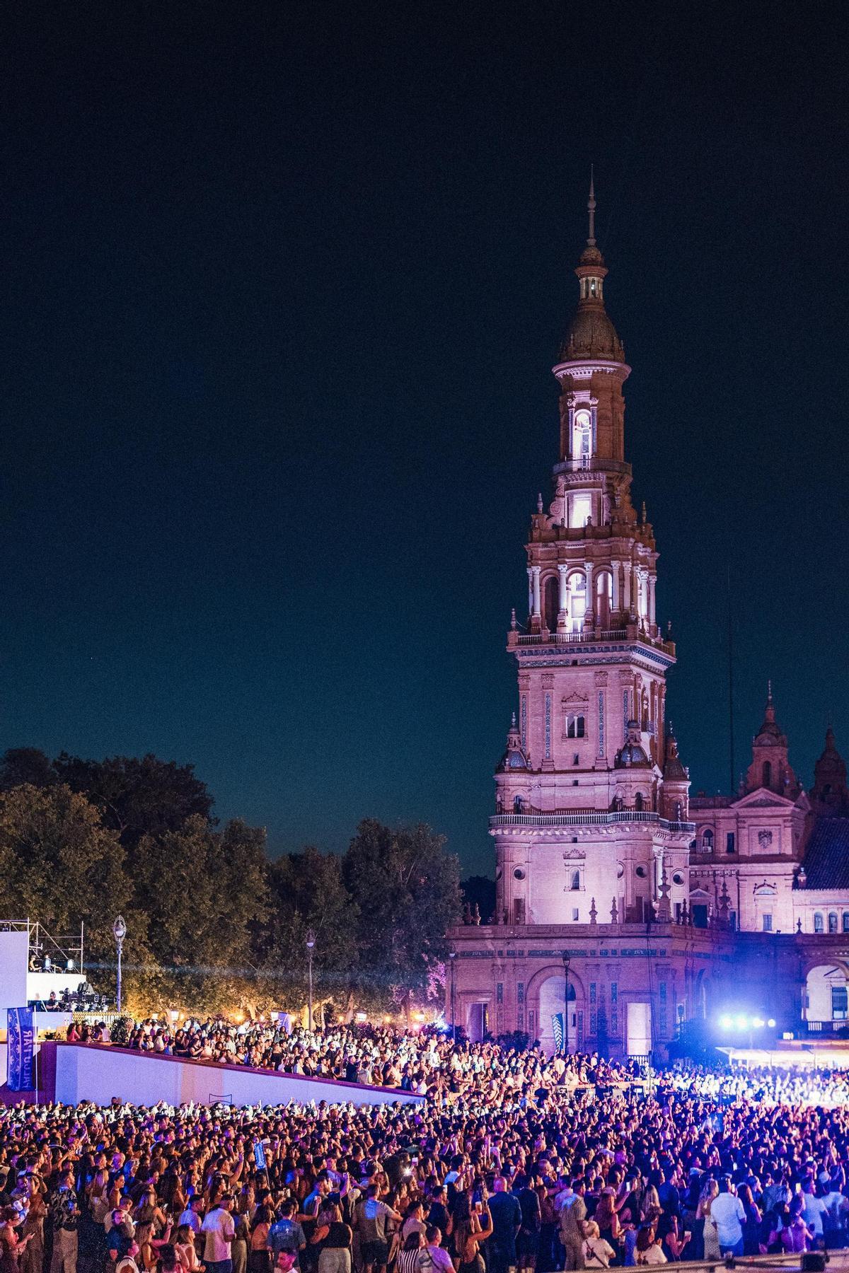 Todas las imágenes del concierto de Romeo Santos y Prince Royce en Icónica Santalucía Sevilla Fest