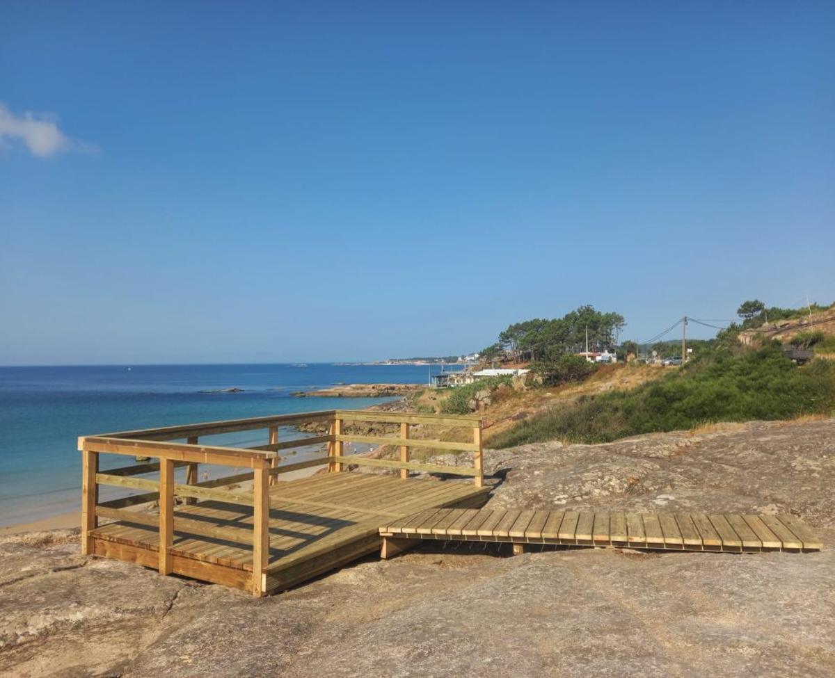 El nuevo mirador sobre la
ensenada de A Lanzada.