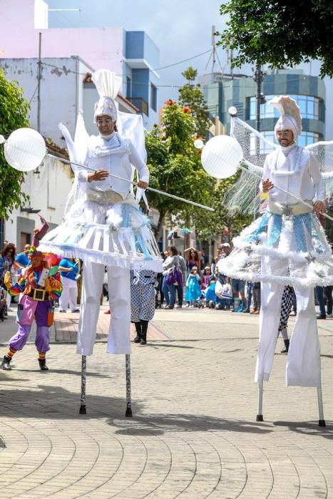 TELDE. SAN GREGORIO. TELDE. Telde cambia la hora. En la zona comercial abierta de San Gregorio se celebra el cambio de hora con diversas actividades. Hay ludoparque gigante, tiro con arco para niños, feria de artesanía, karts, entre otros.  | 30/03/2019 | Fotógrafo: Juan Carlos Castro