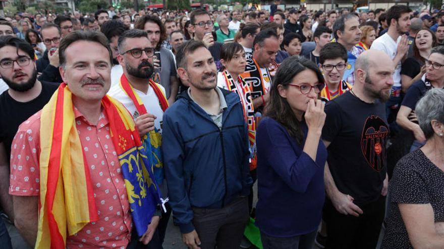 Los políticos valencianos apoyan al Valencia CF