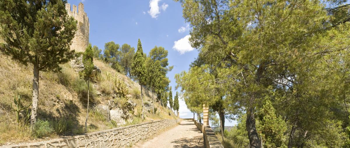 Una ruta sin igual es la que recorre el paseo de Sopeña.