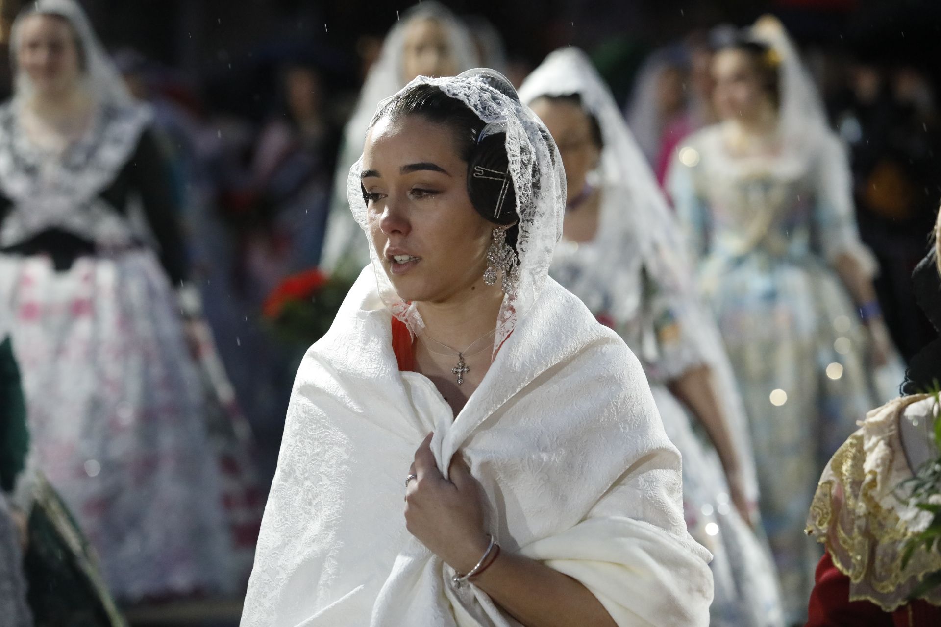 Búscate en el primer día de ofrenda por la calle de la Quart (entre las 19:00 a las 20:00 horas)