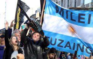 El candidato ultra a la presidencia de Argentina, Javier Milei, durante un mitin en Buenos Aires.
