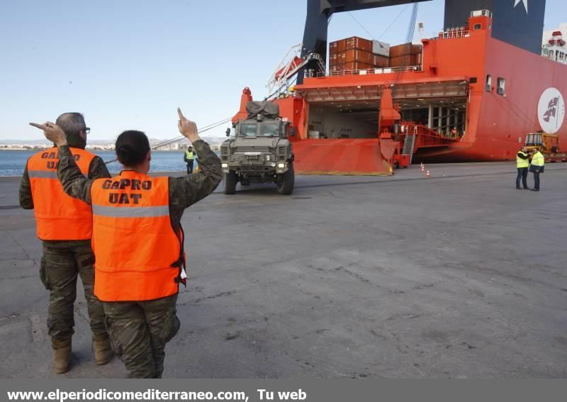 Desembarco vehículos del ejercito Afganistán-Castellón