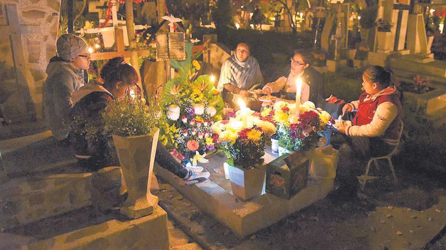 La deuda del Día de los Muertos mexicano con James Bond