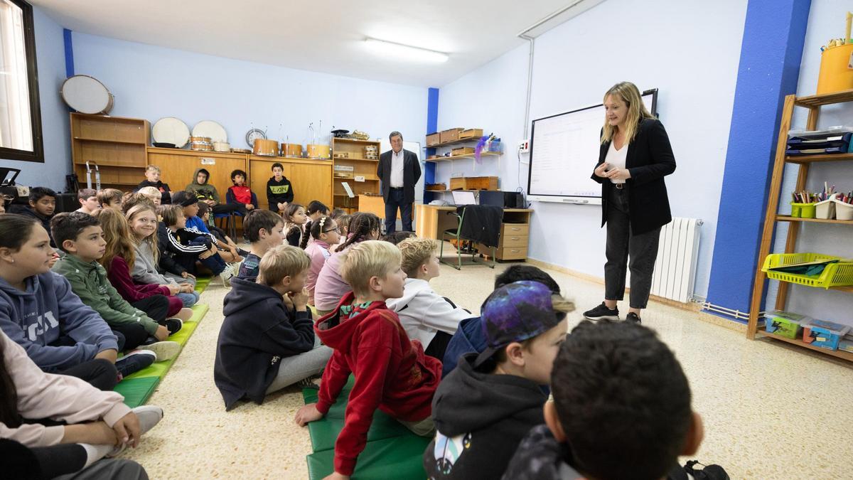 IBIZA COLEGIO CEIP LABRITJA SANT JOAN TANIA MARI POR EL 8M IGUALDAD