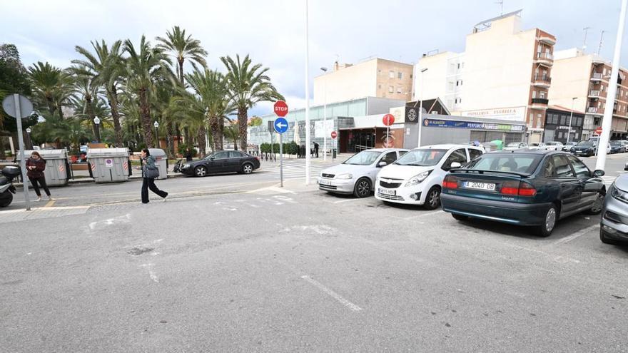 PSOE y Compromís recelan del plan de vivienda protegida de Ruz en Elche por el papel que tienen las promotoras privadas