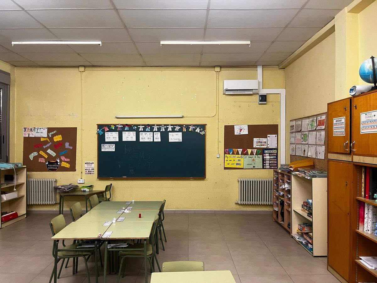 Una de las aulas en las que se ha instalado aire acondicionado.